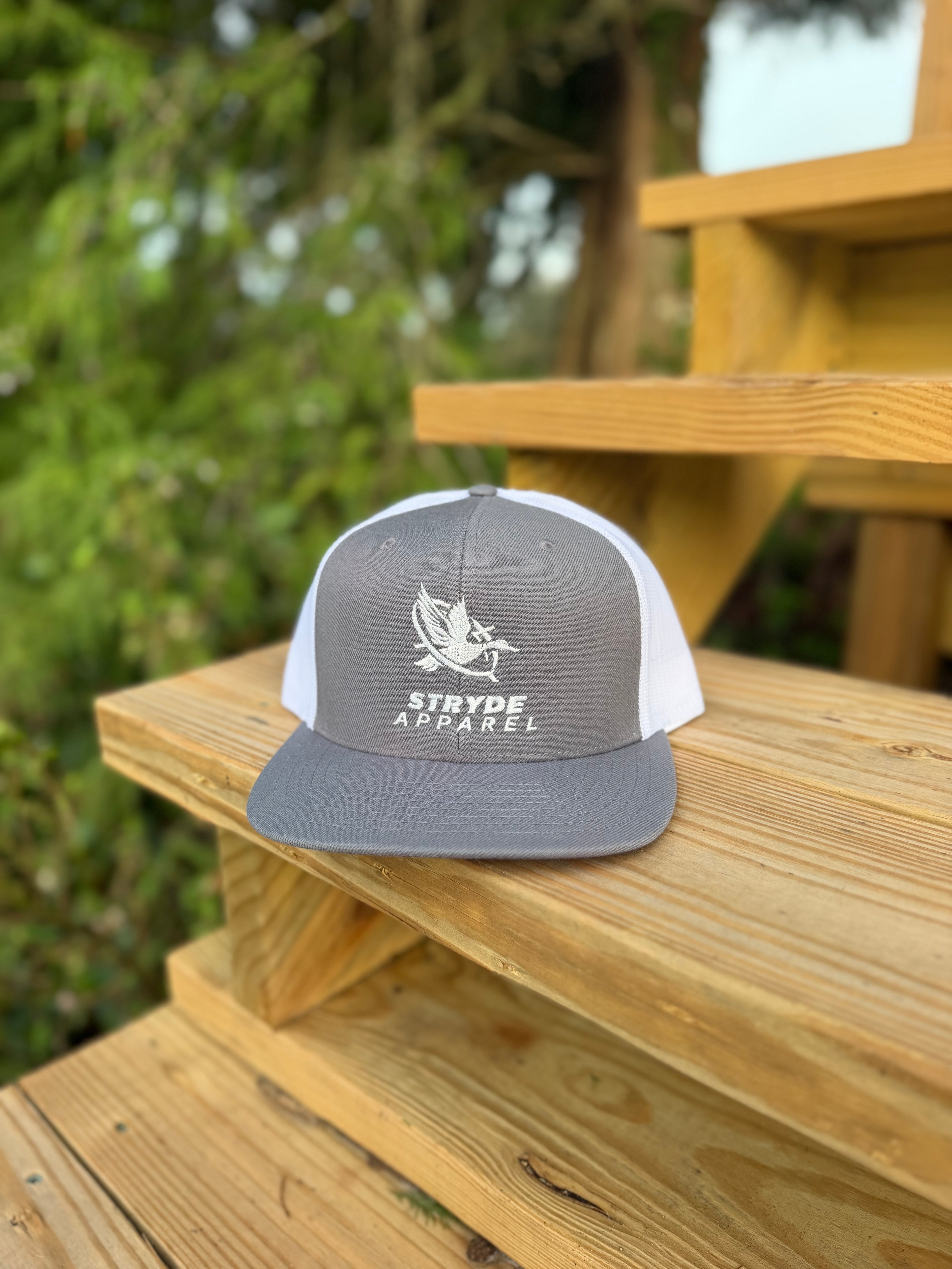 Grey & White Stryde Hat